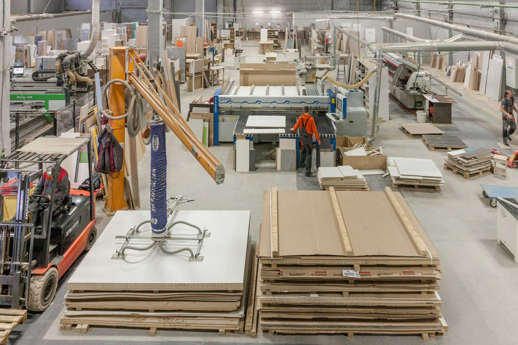 Производство